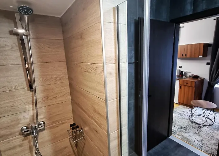 Deisis In The Center Of *